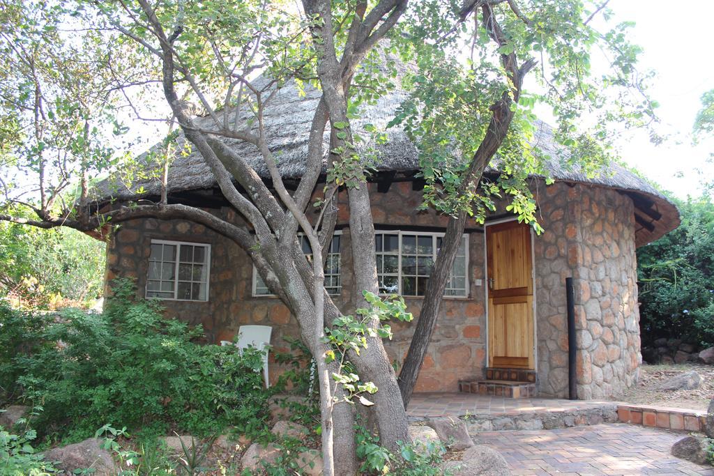 Limerick Cottages บูลาวาโย ภายนอก รูปภาพ